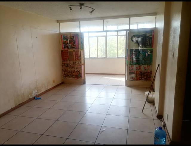 2.5 BEDROOM APARTMENT FOR SALE IN SUNNYSIDE